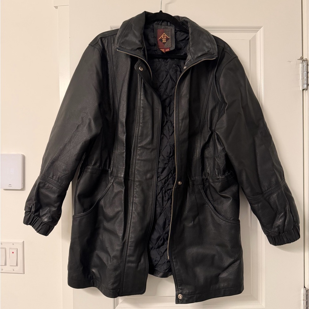 Vintage Genuine Black Leather Jacket - Size Medium